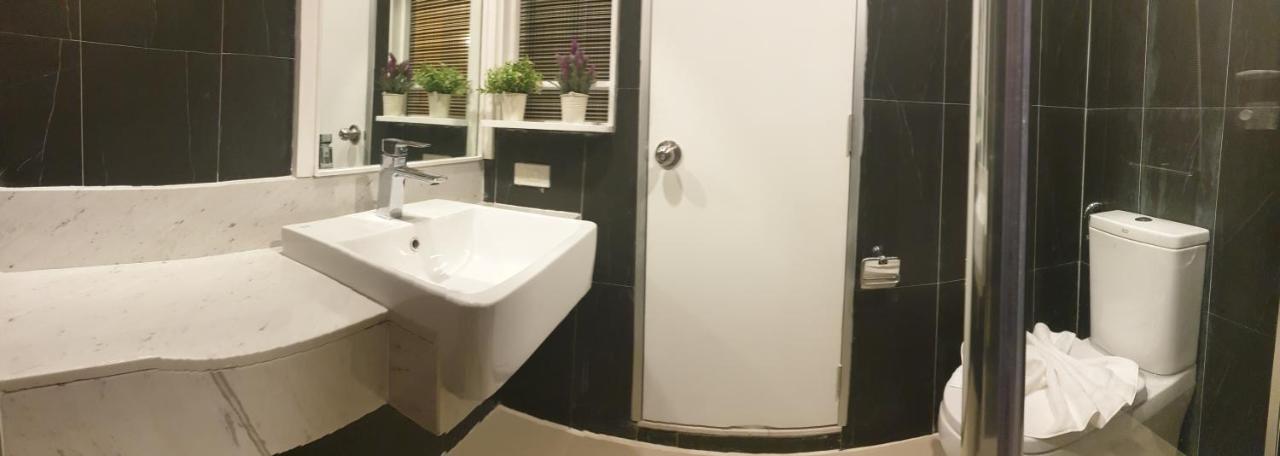 בנגקוק Vinary Hotel Sukhumvit מראה חיצוני תמונה