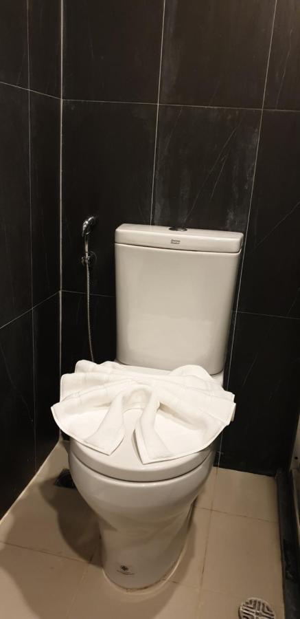 בנגקוק Vinary Hotel Sukhumvit מראה חיצוני תמונה